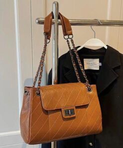 Alternative view of Classy luxury ladies chain diamond pattern handbag